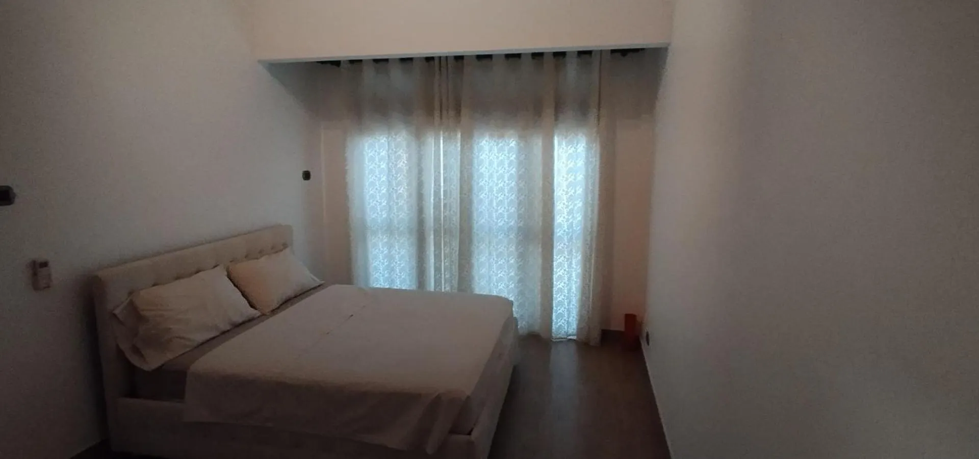 Sella Villa Seeduwa Bed & Breakfast