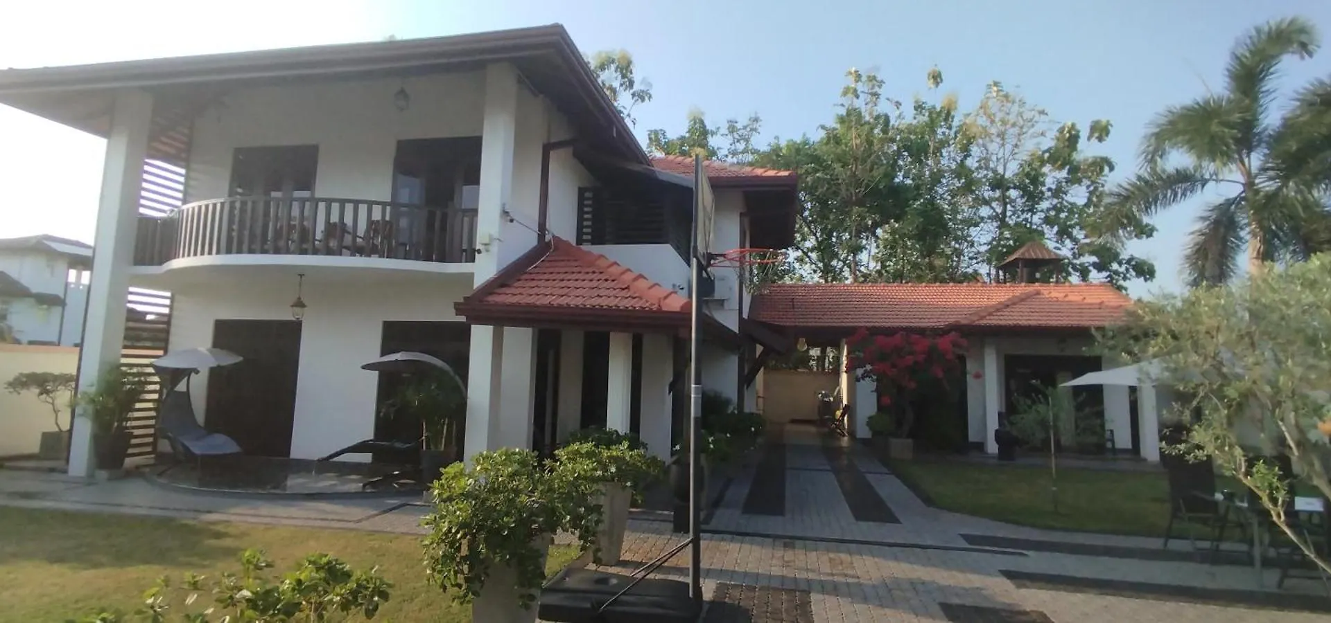 Sella Villa Seeduwa Sri Lanka